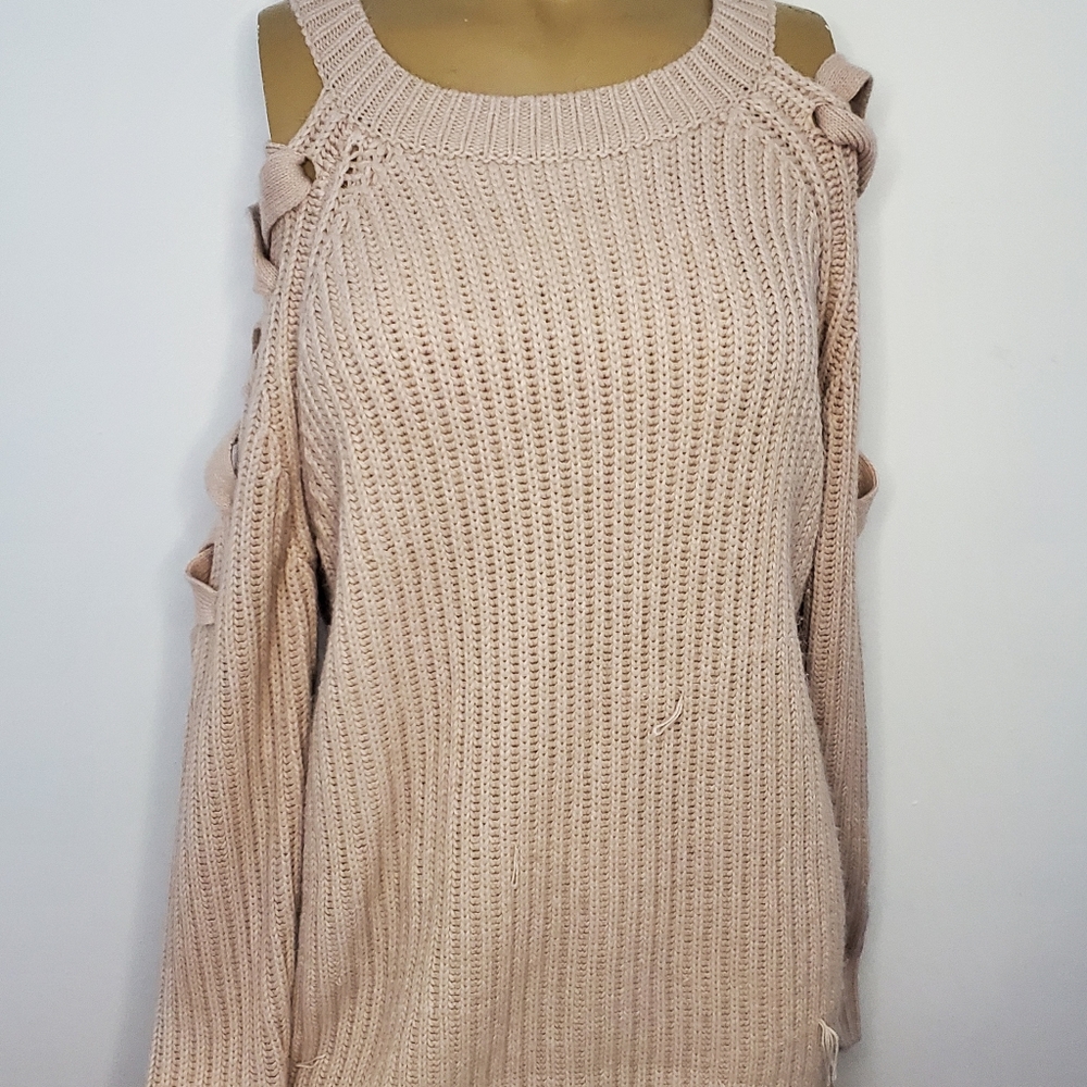 Tobi sweatshirt off shoulder with lace up sleeves
